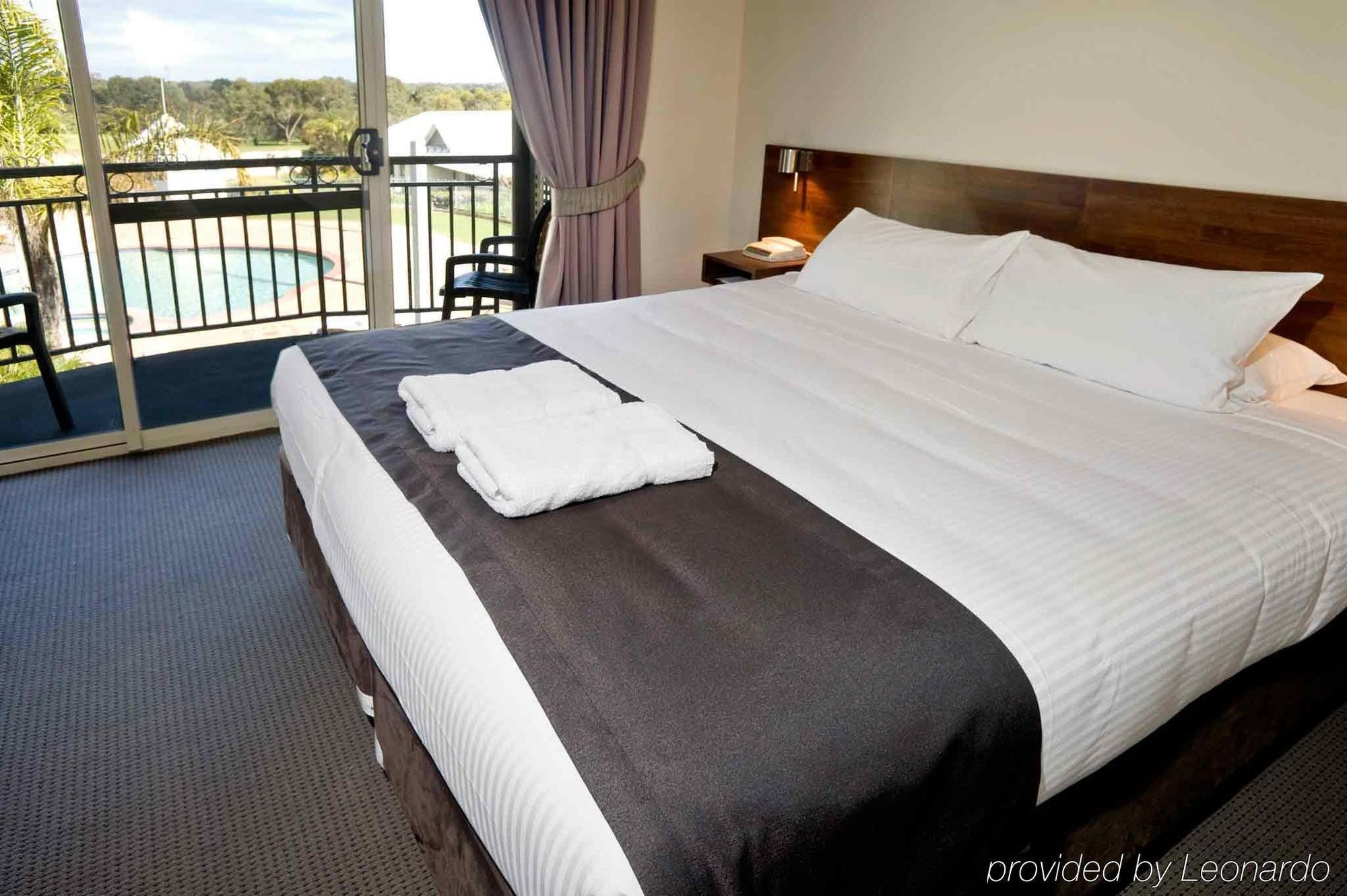 Mercure Bunbury Sanctuary Golf Resort Rom bilde